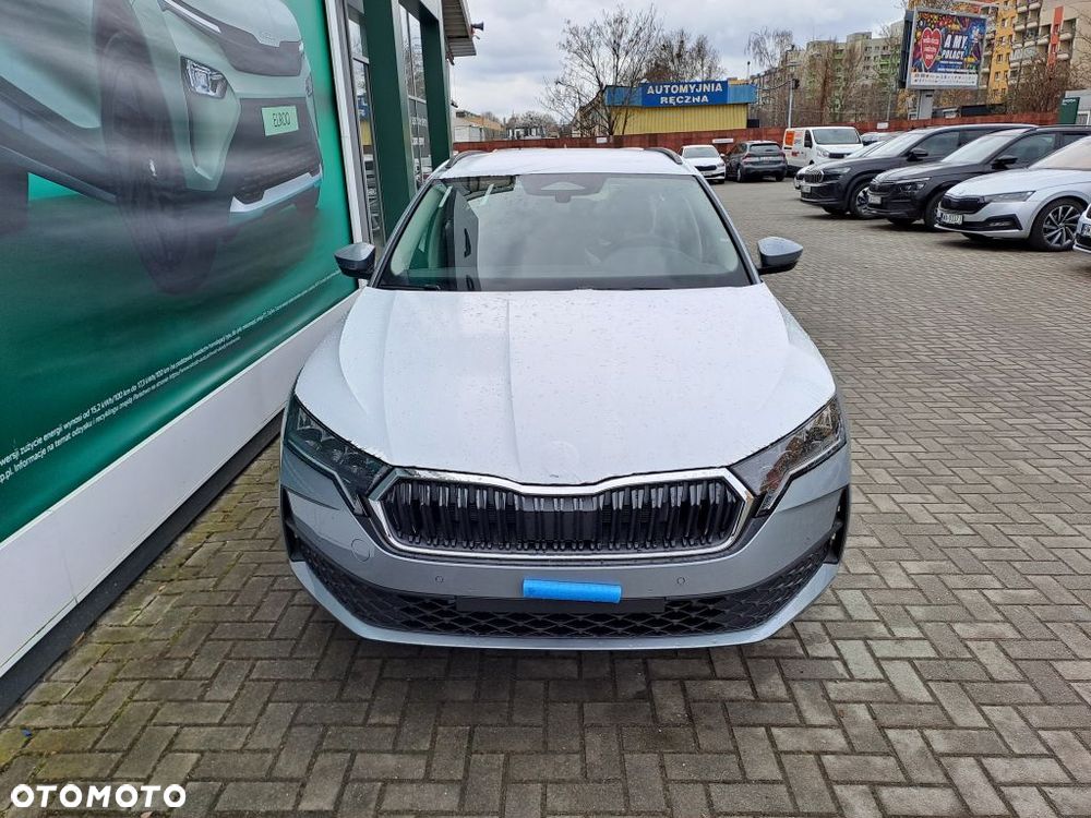 Skoda Octavia 2.0 TDI Drive Essence DSG - 4
