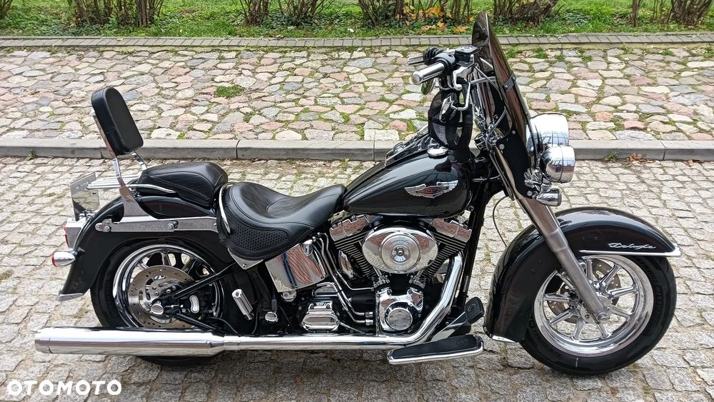 Harley-Davidson Softail Deluxe - 17