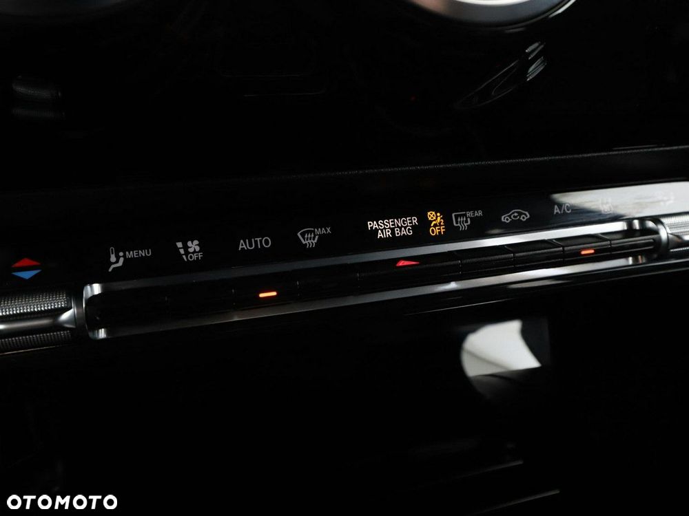 Mercedes-Benz Klasa A 250 e 8G-DCT Advanced Progressive - 31