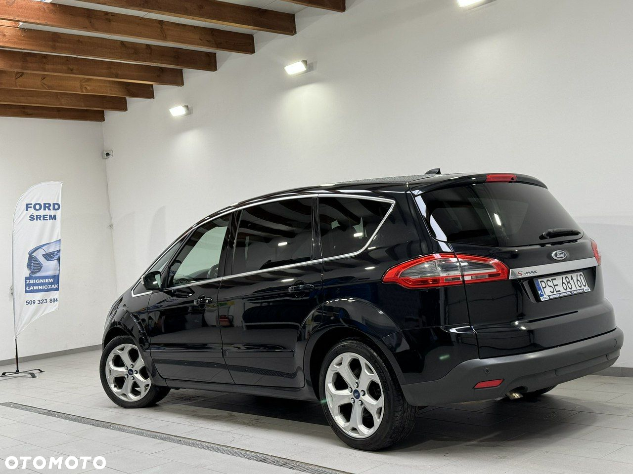 Ford S-Max - 16