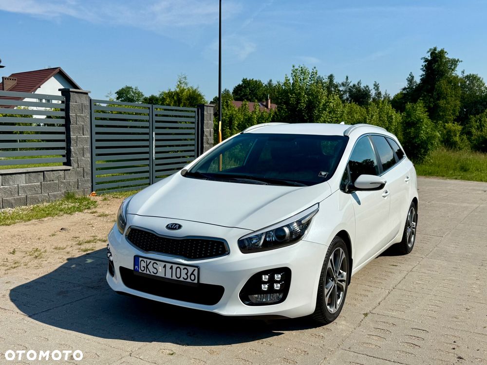 Kia Ceed 1.6 CRDi 136 ISG GT Line - 1