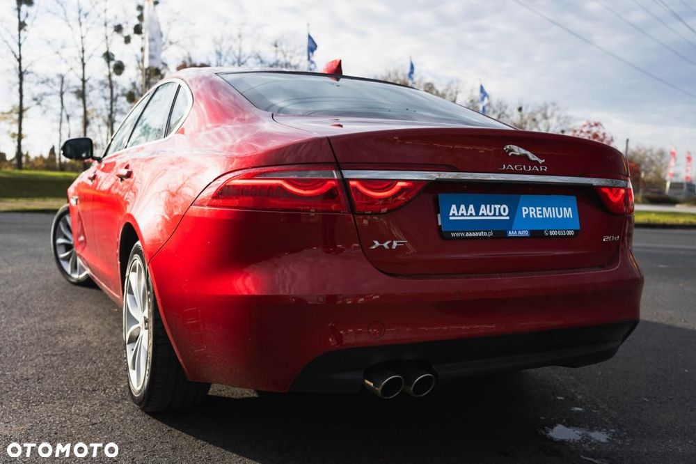 Jaguar XF - 13