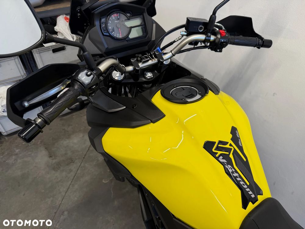 Suzuki V-STROM - 21