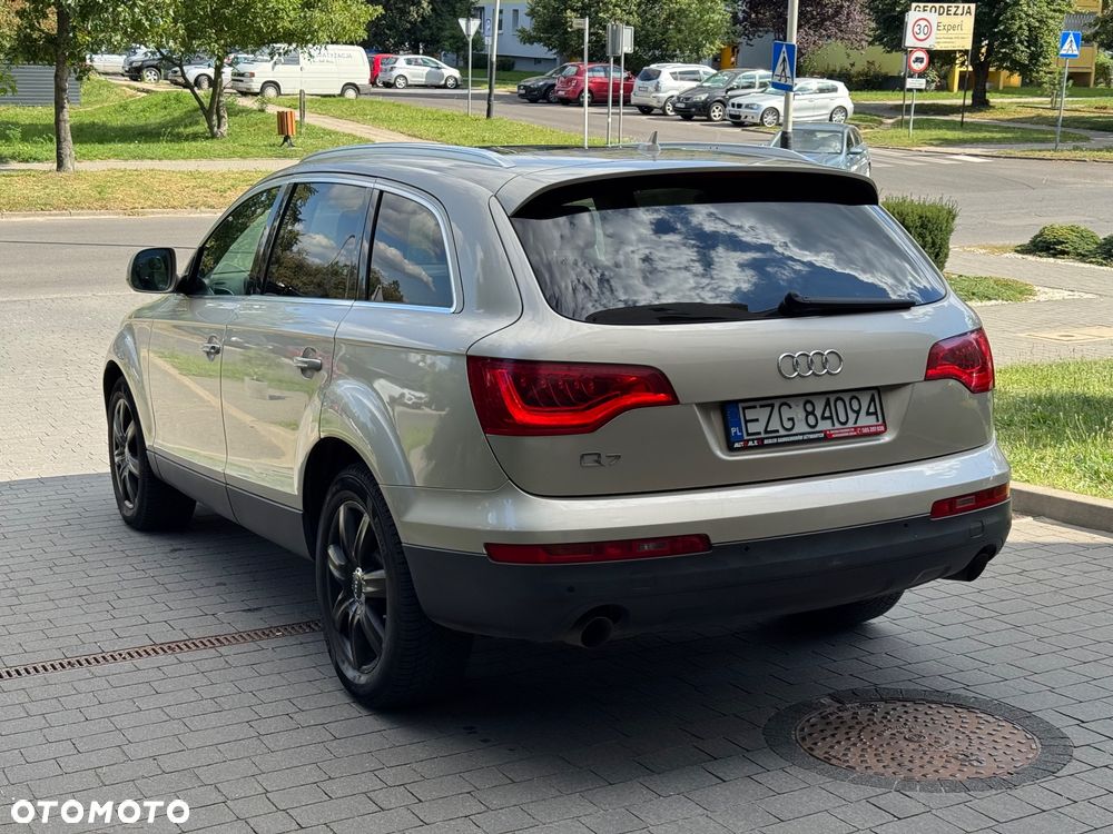 Audi Q7 3.0 TDI Quattro Tiptronic - 5