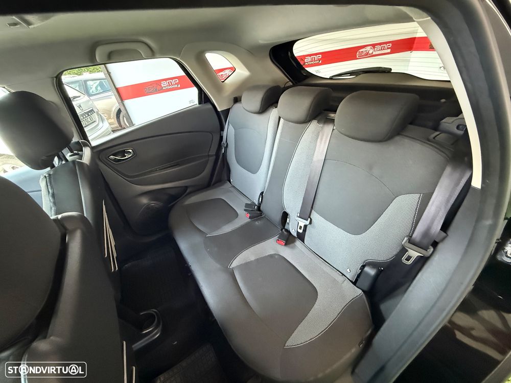 VW Golf 1.6 TDi Style - 10