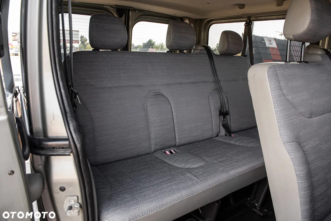 Renault Trafic - 16