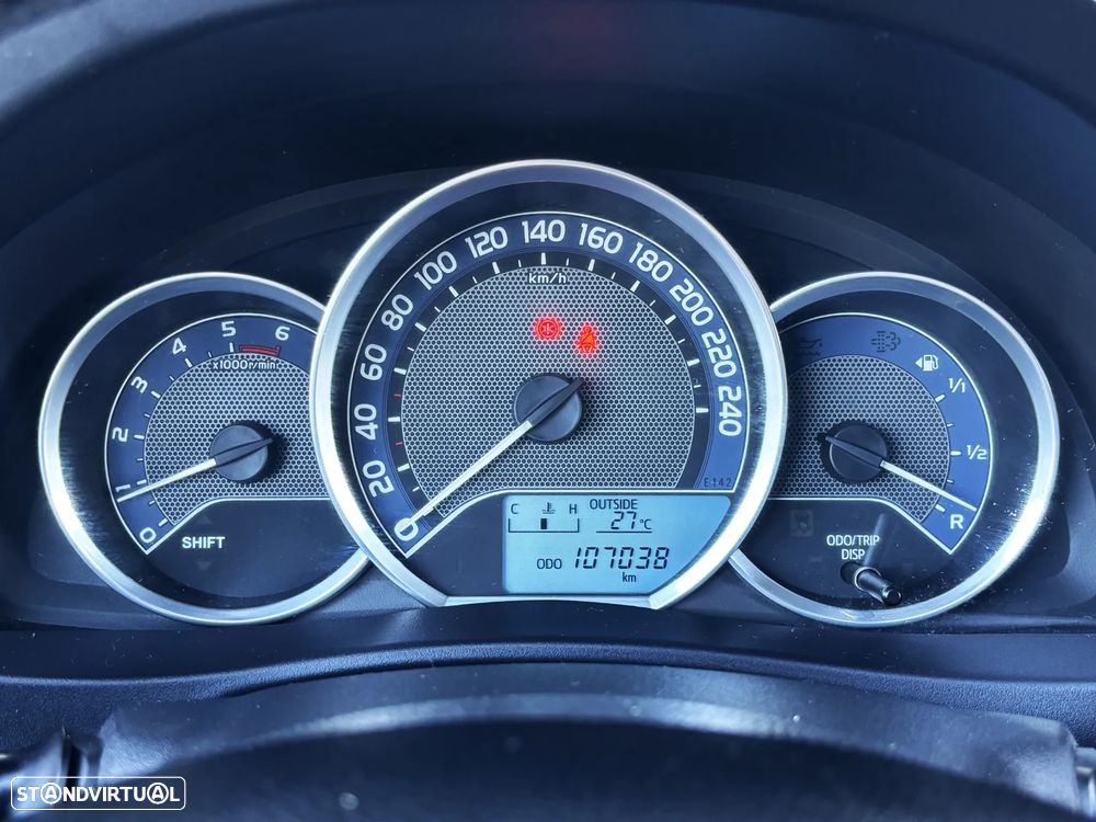 Toyota Auris Touring Sports 1.4 D-4D Com+P.Sport - 18