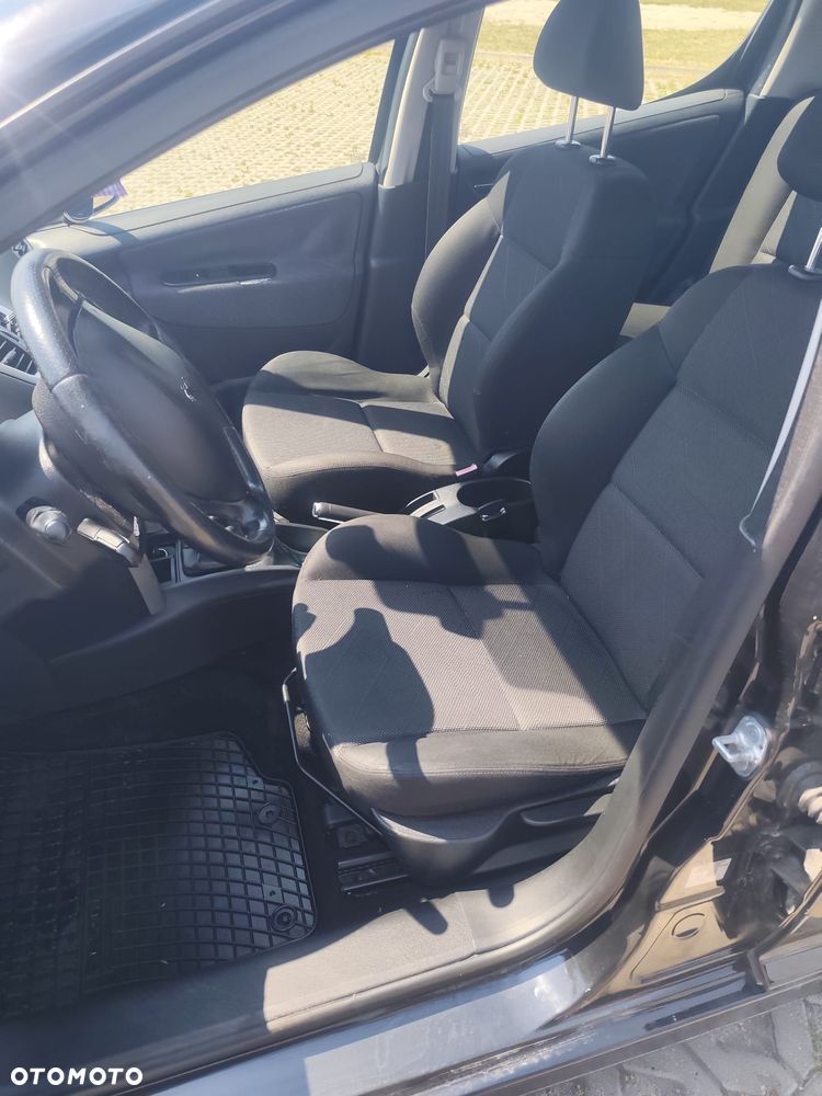 Peugeot 207 1.6 HDi 16V Trendy - 5