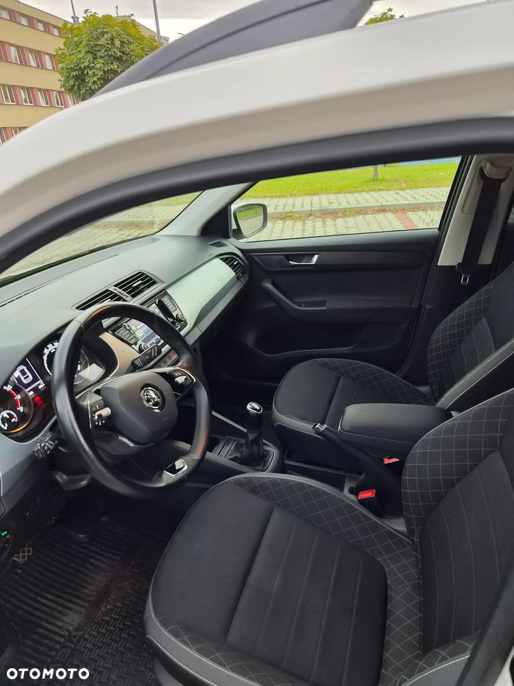 Skoda Fabia 1.0 TSI Ambition - 11