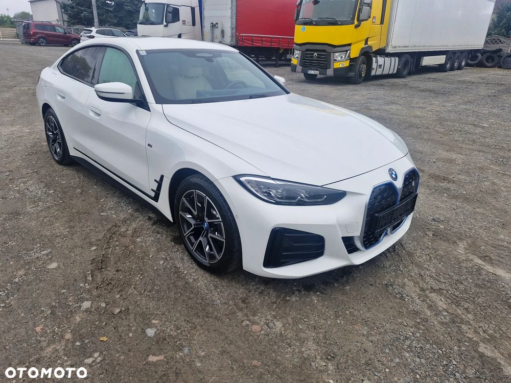BMW I4