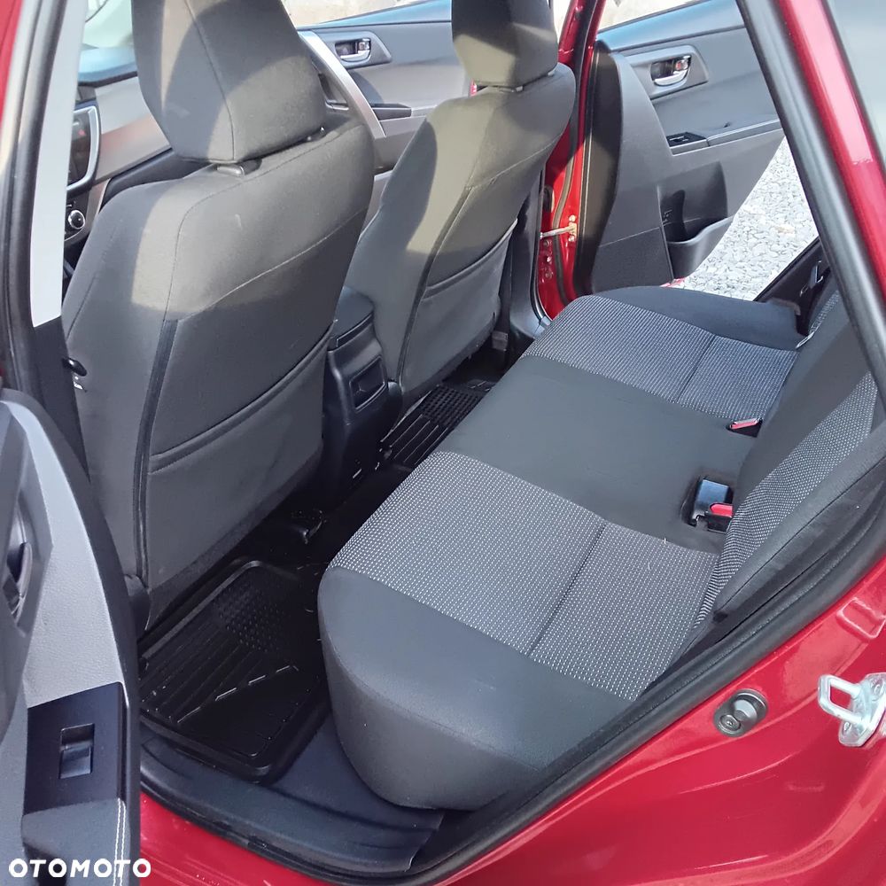 Toyota Auris - 15
