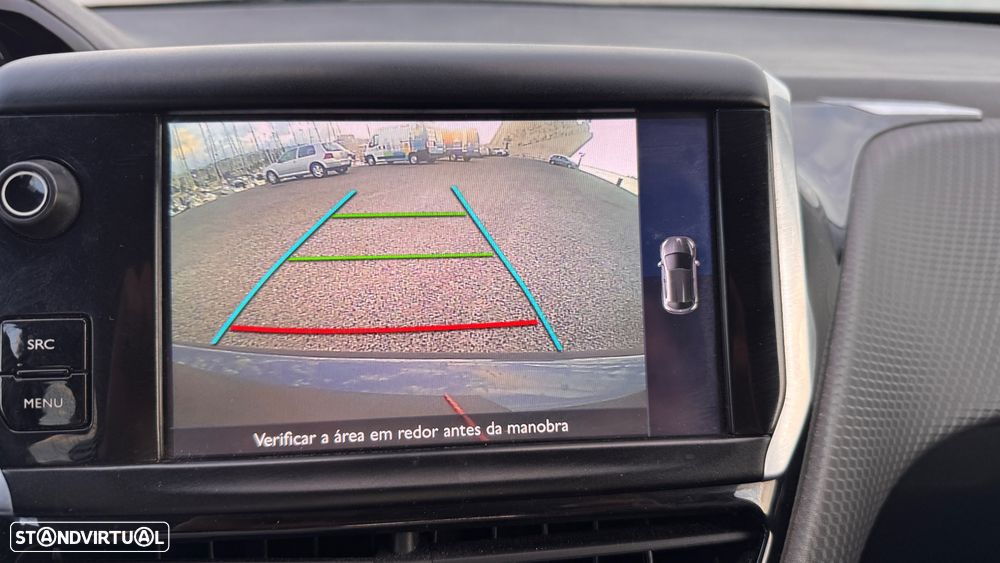 Peugeot 208 1.6 BlueHDi Style - 6