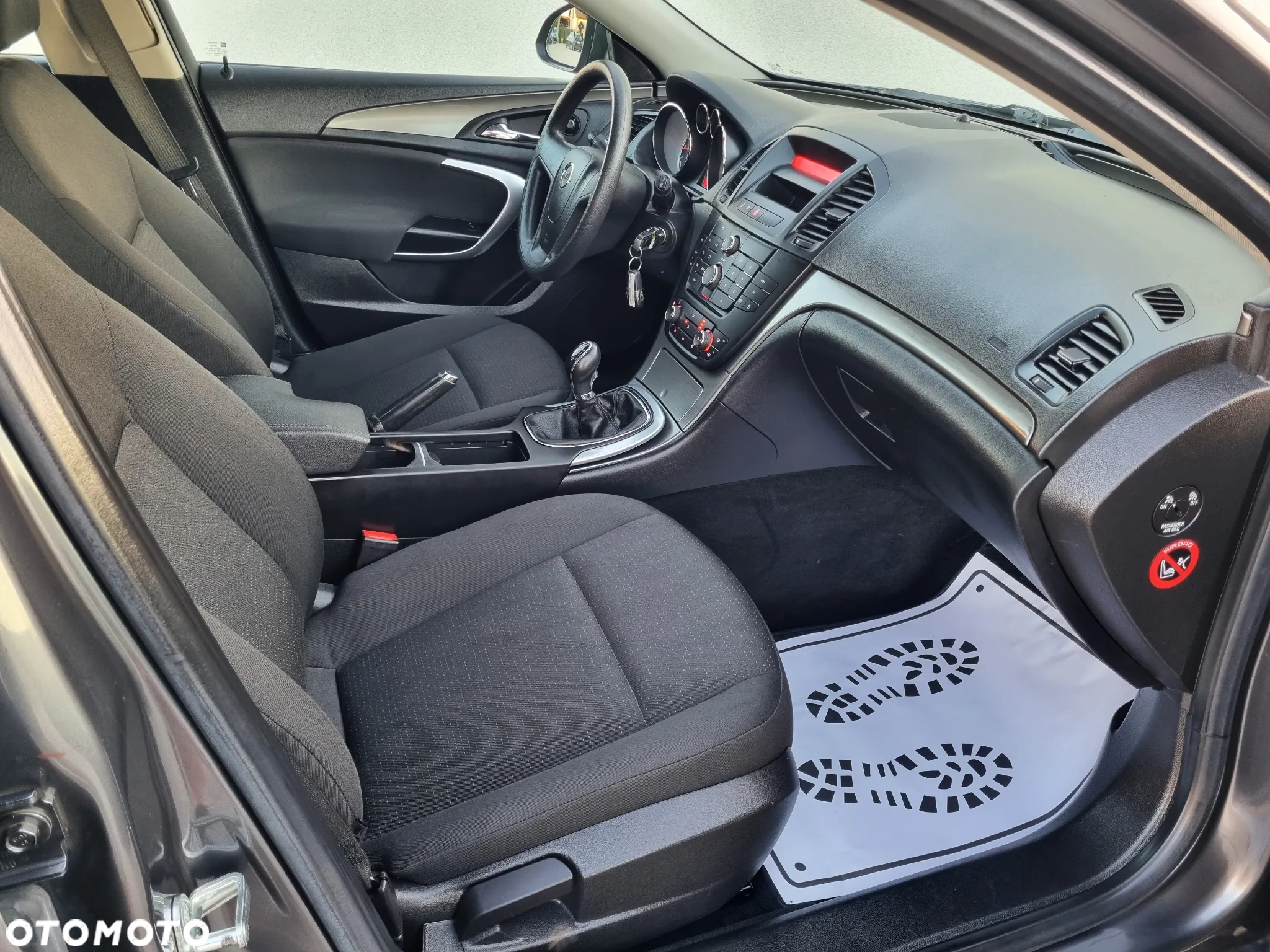 Opel Insignia 1.8 Sports Tourer Design Edition - 10