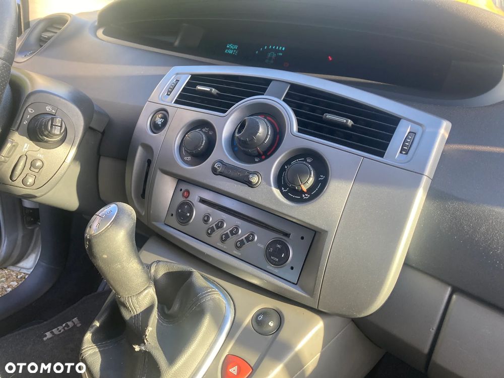 Renault Scenic - 6