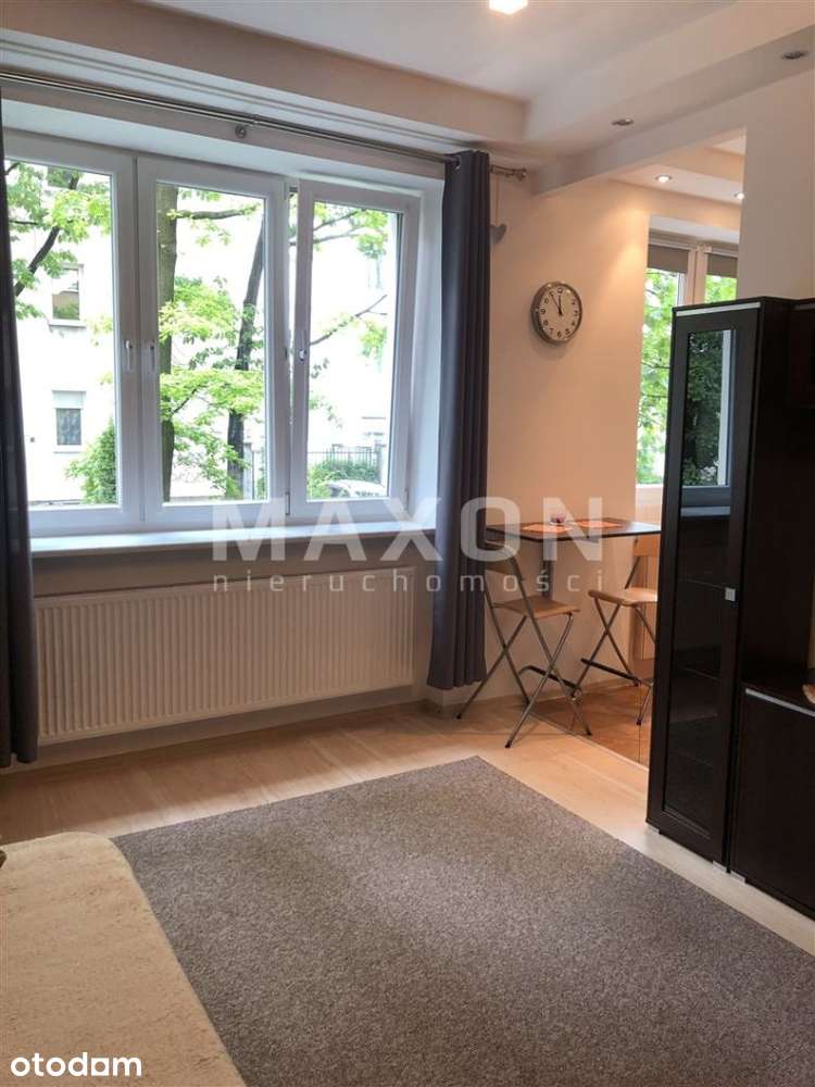 Przytulne studio w zielonej okolicy