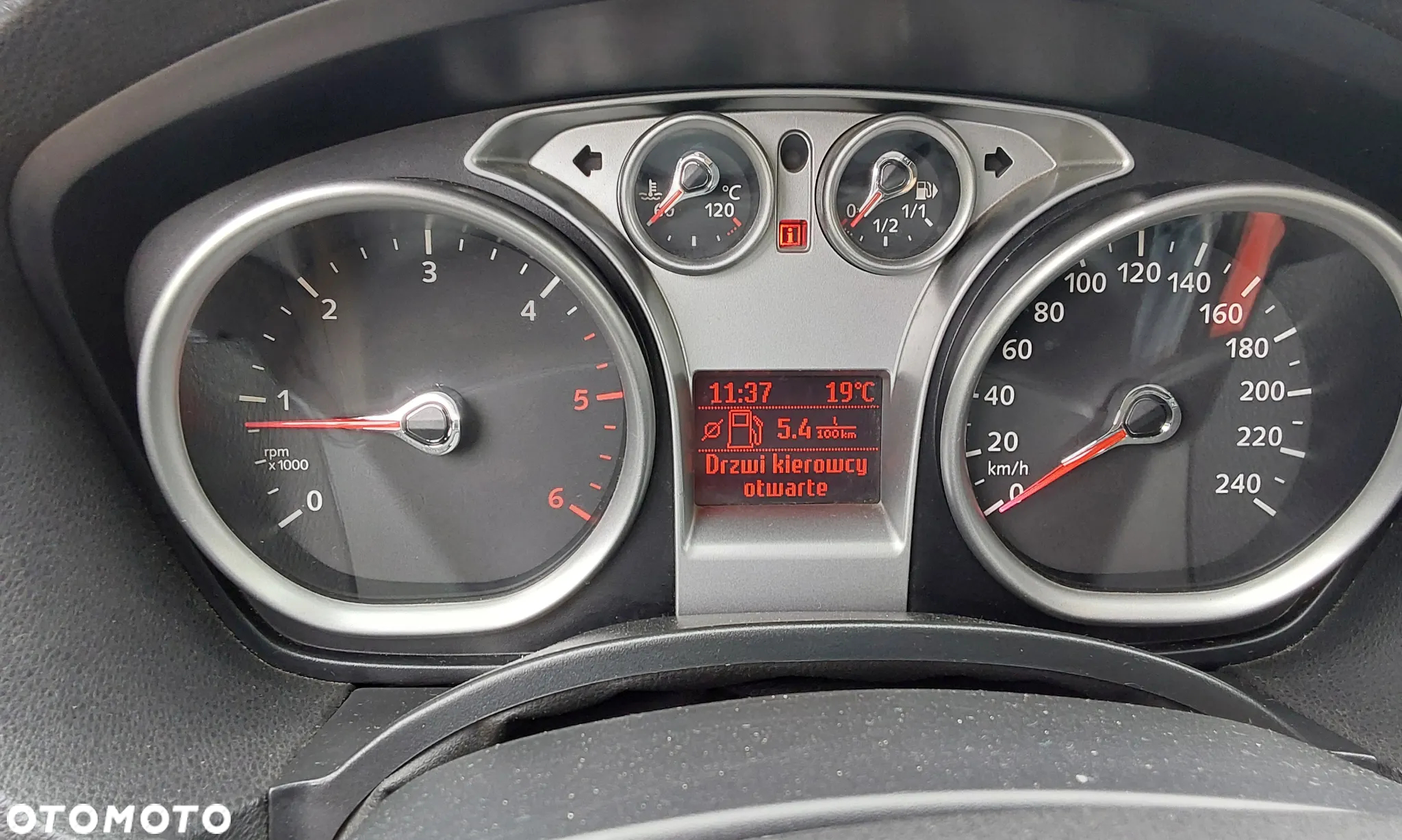 Ford C-MAX 1.6 TDCi Ghia - 11