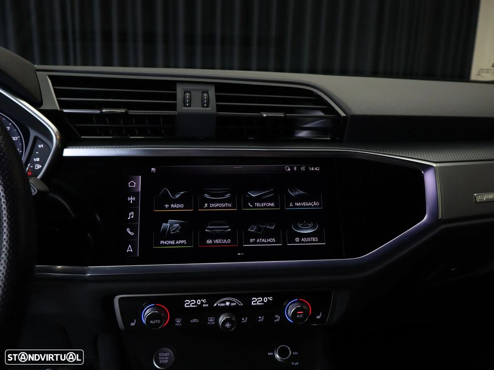 Audi Q3 40 TFSI quattro S tronic S line - 24