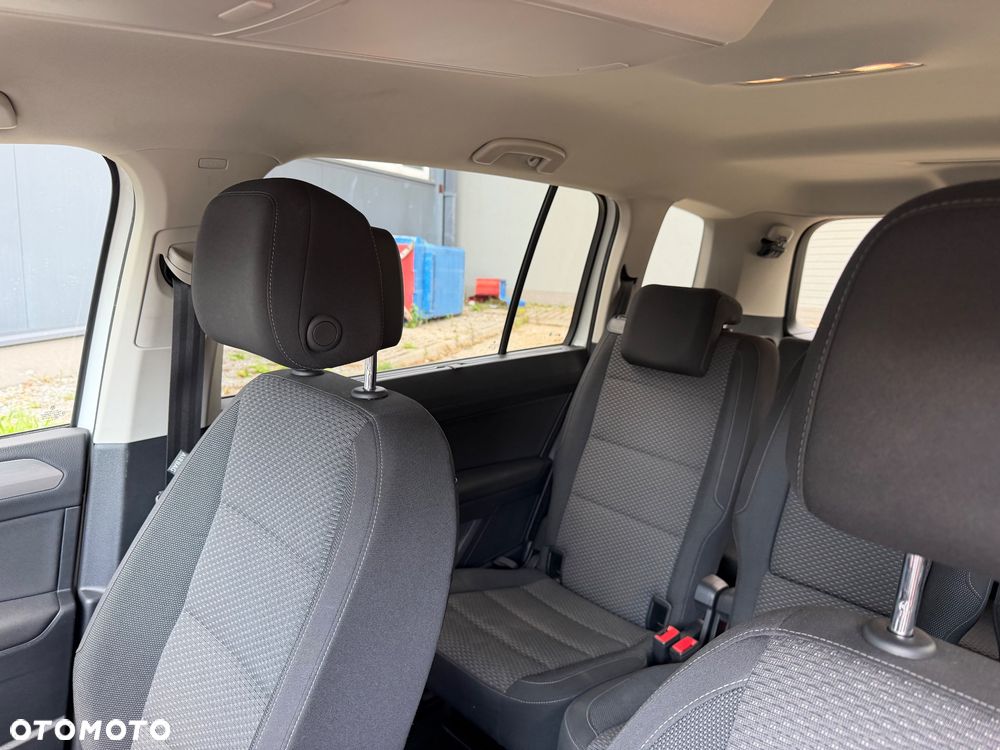 Volkswagen Touran 2.0 TDI BMT Comfortline - 4