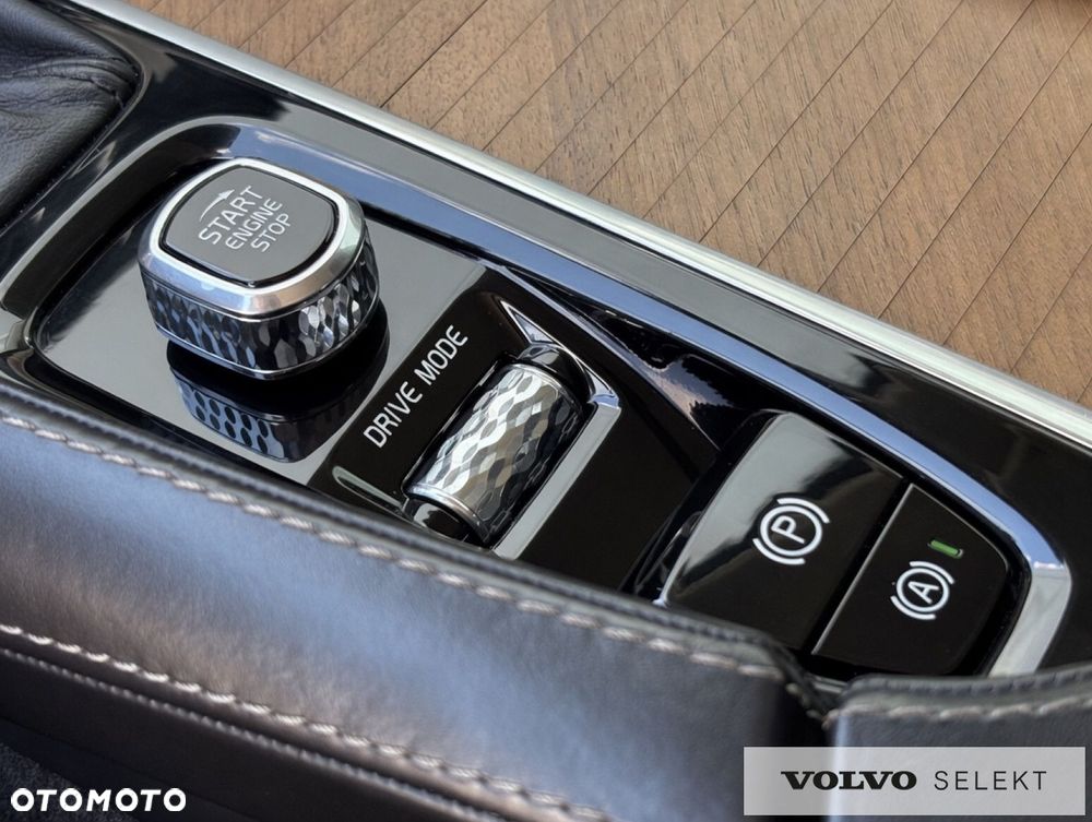 Volvo S90 - 13