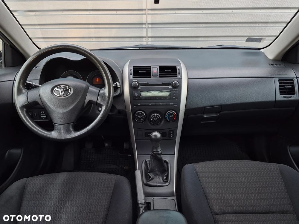 Toyota Corolla 1.4 VVT-i Luna - 6