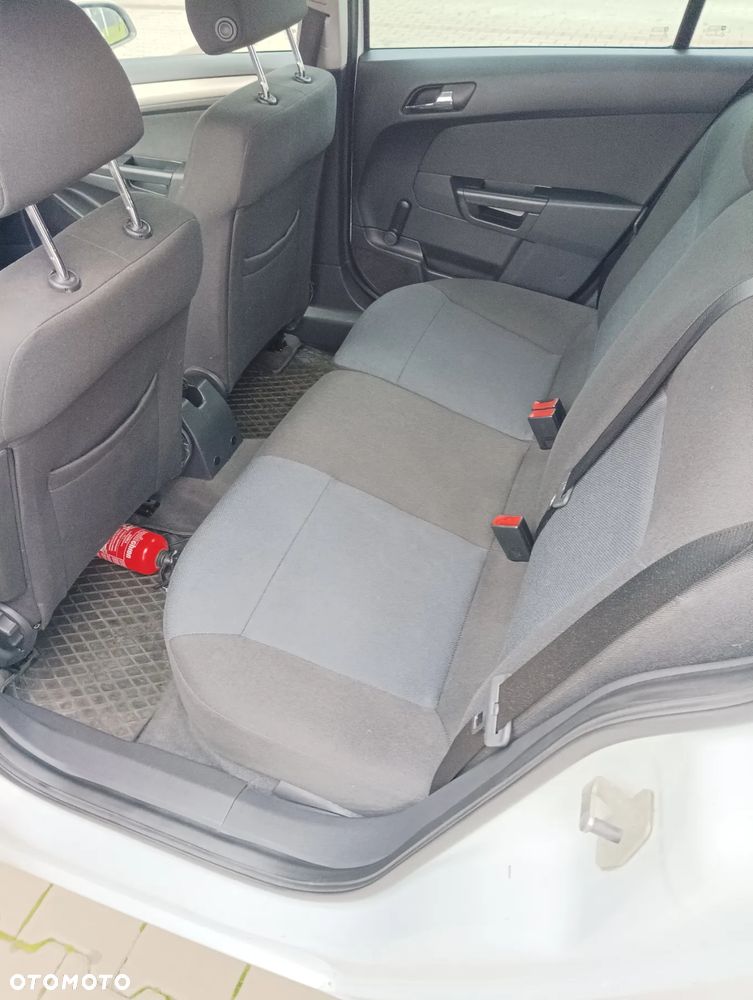 Opel Astra III 1.4 Cosmo - 14
