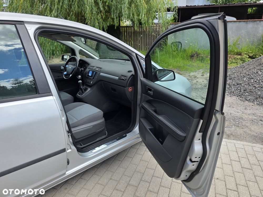 Ford C-MAX - 12