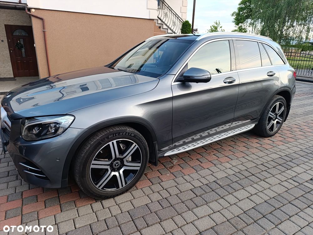 Mercedes-Benz GLC - 37