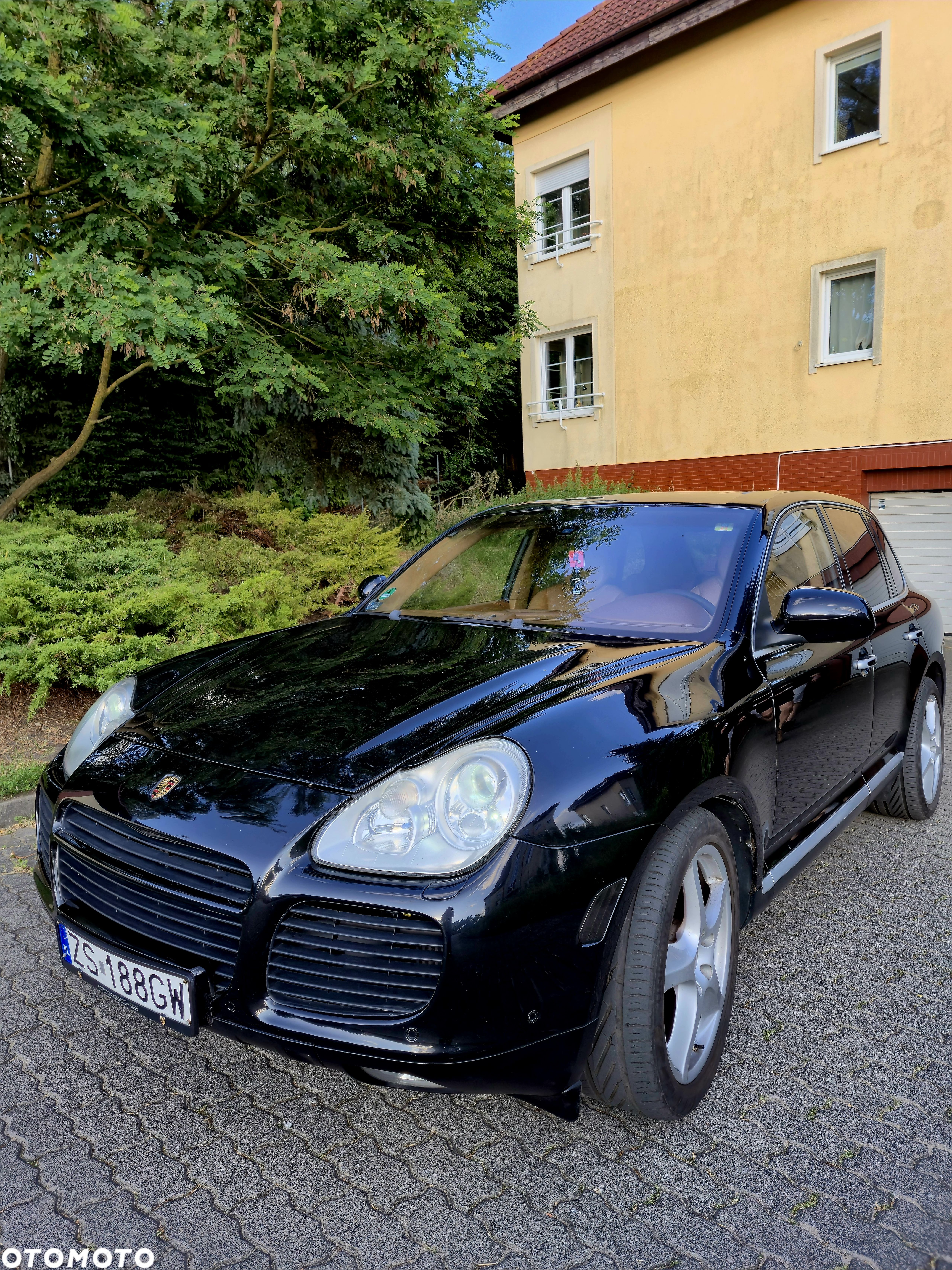 Porsche Cayenne Turbo - 1