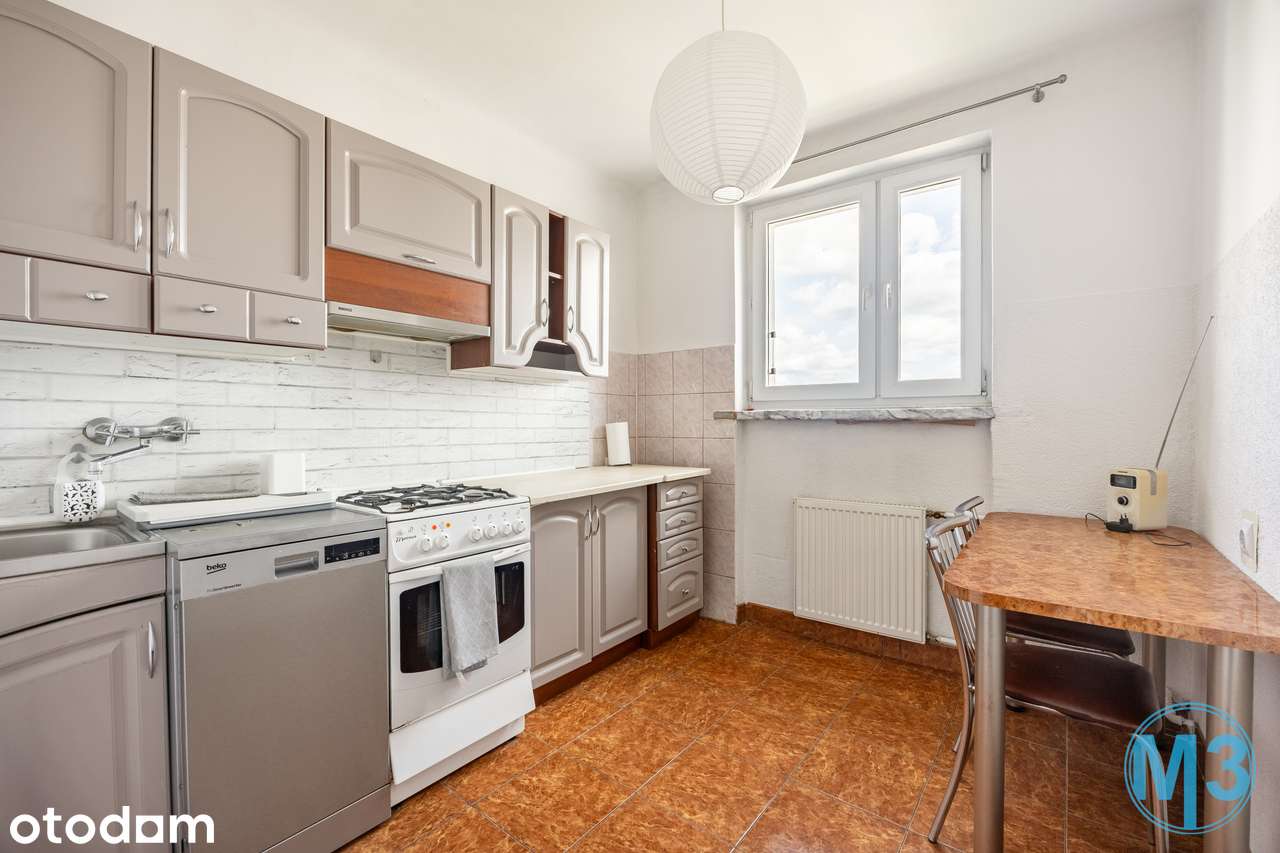 Ul. Siedlanowskiego 2: Ustawne 39,76 m² z piwnicą 8 m² i balkonem.