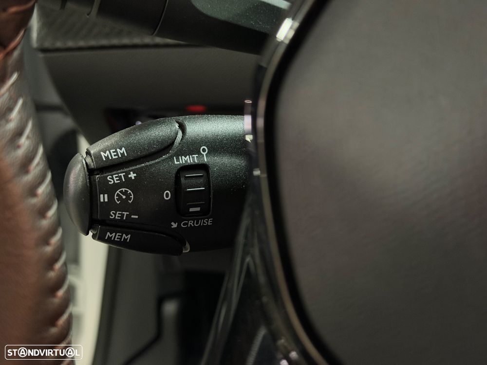 Peugeot e-208 Active Pack - 13