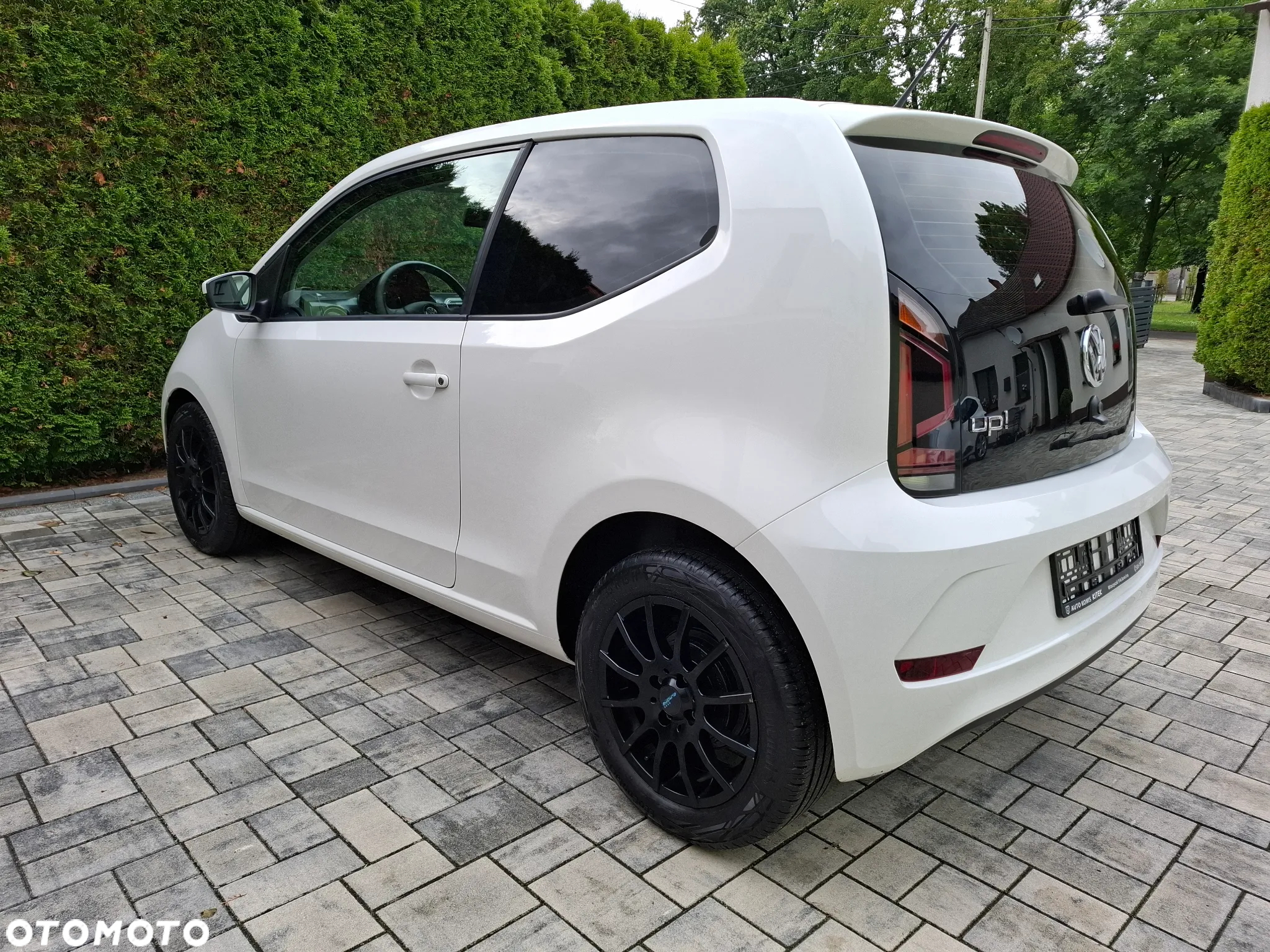 Volkswagen up! - 8