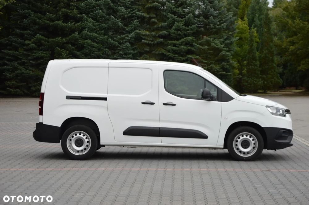Toyota PROACE CITY LONG XL - 12