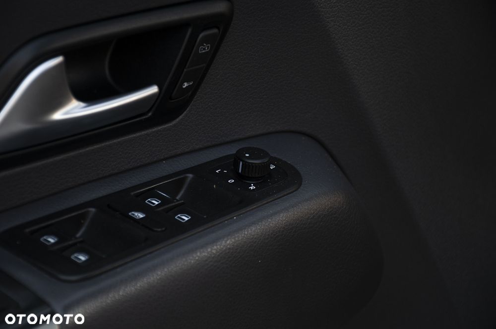 Volkswagen Amarok 2.0 BiTDI Autm Highline - 13