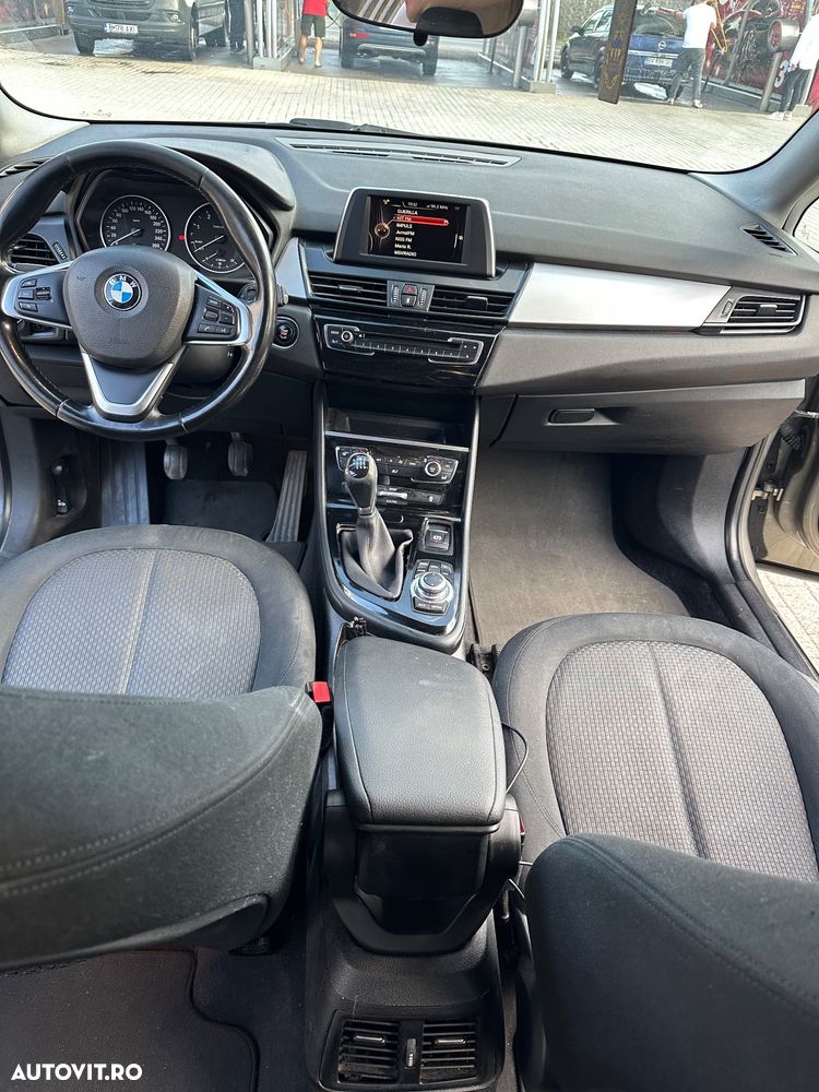BMW Seria 2 218d Standard - 6