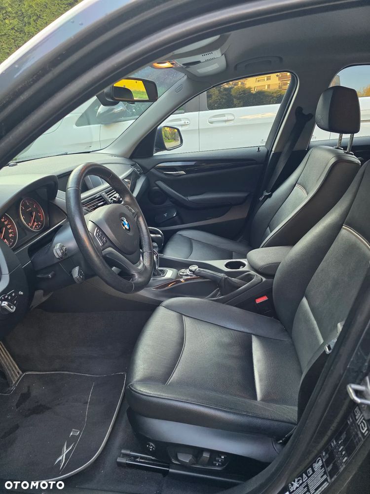 BMW X1 xDrive20d xLine - 9