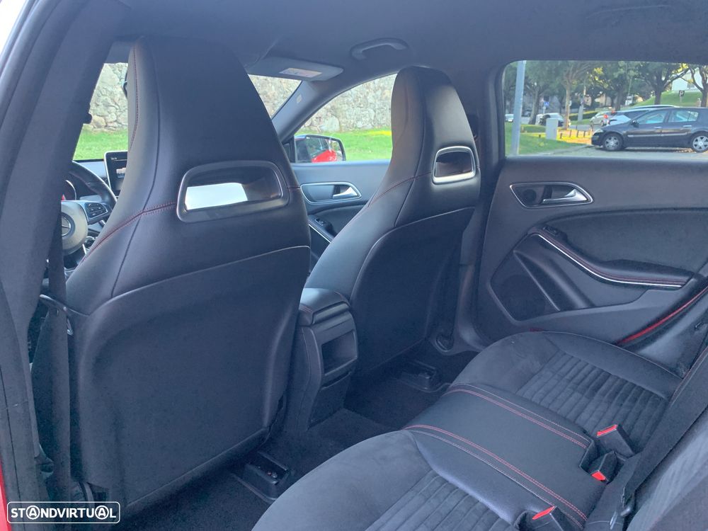 Mercedes-Benz CLA 220 d Shooting Brake AMG Line Aut. - 32