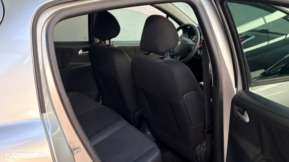Peugeot 207 1.4 HDi Access - 15