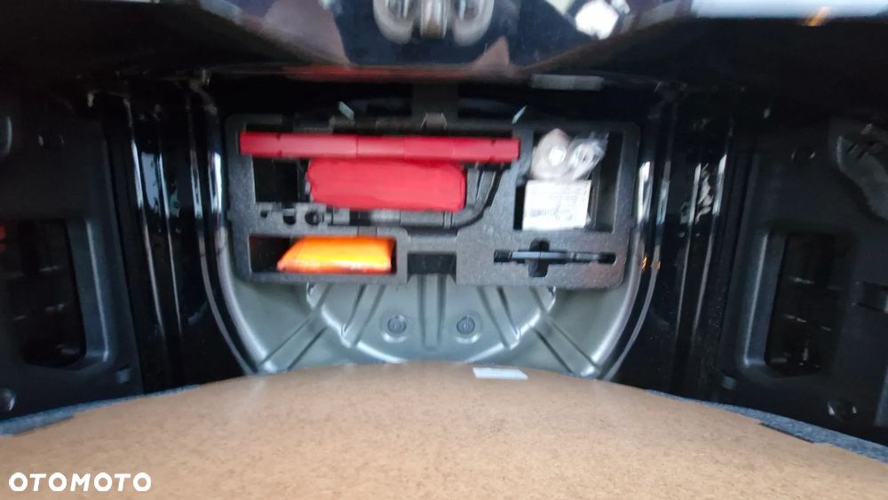 Volkswagen up! Active - 19