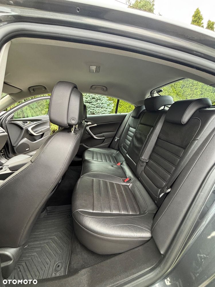 Opel Insignia - 15
