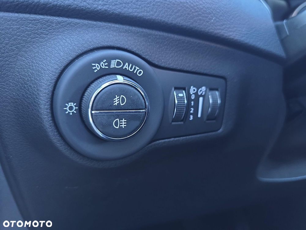 Jeep Compass 1.3 TMair Limited FWD S&S DDCT - 12