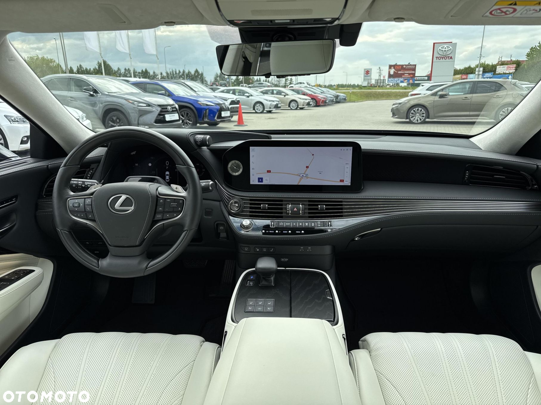 Lexus LS - 11