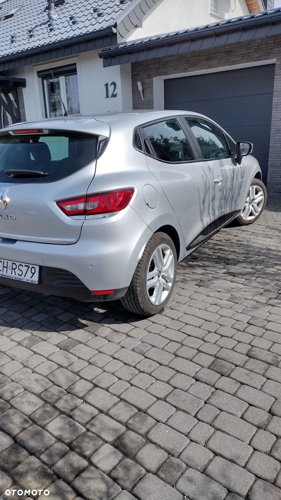 Renault Clio 1.2 16V 75 Life - 22