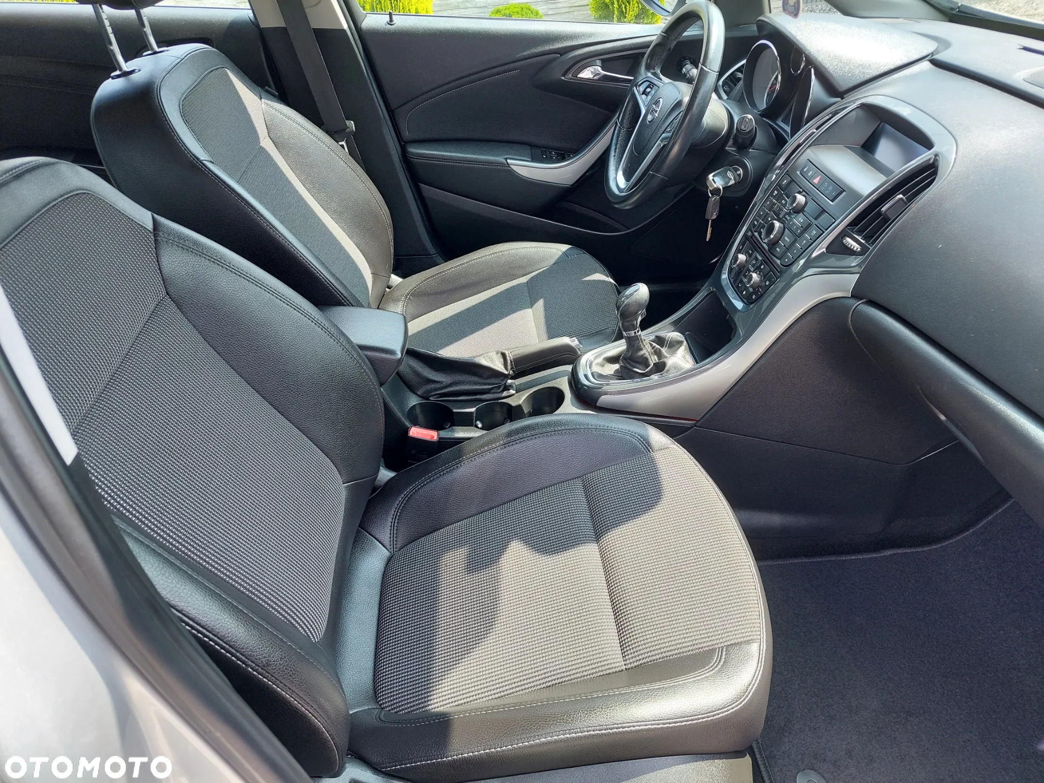 Opel Astra 1.4 Turbo Exklusiv - 22