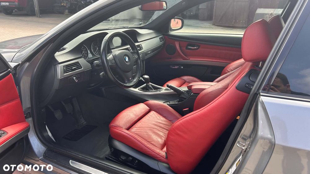 BMW Seria 3 335i M Sport Edition - 9