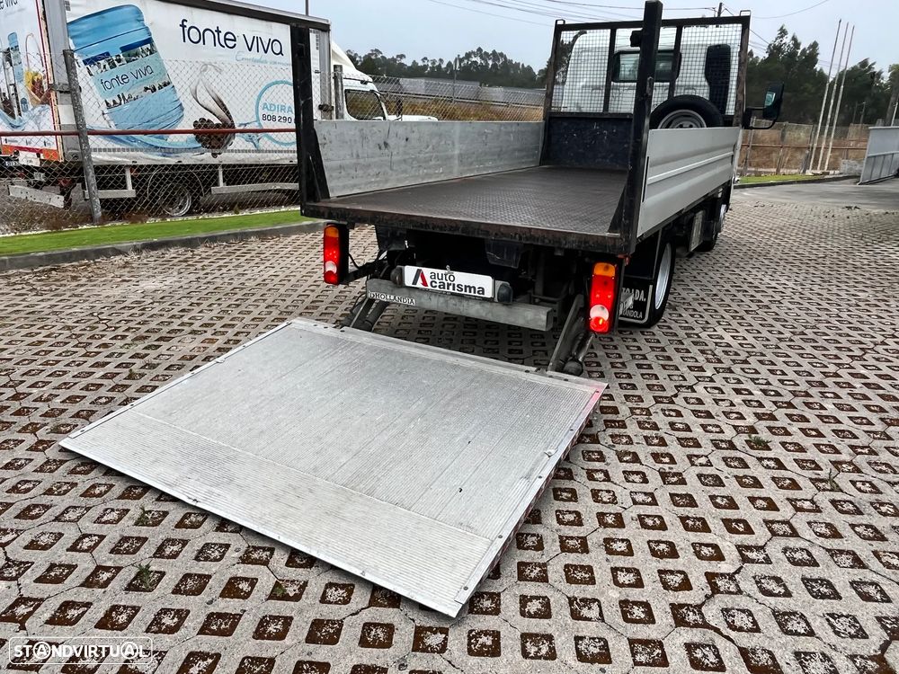 Mitsubishi FUSO Novo Modelo 130cv com plataforma - 9