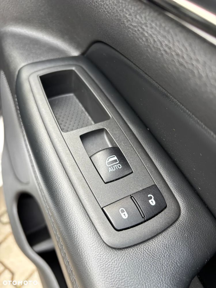 Jeep Grand Cherokee - 16