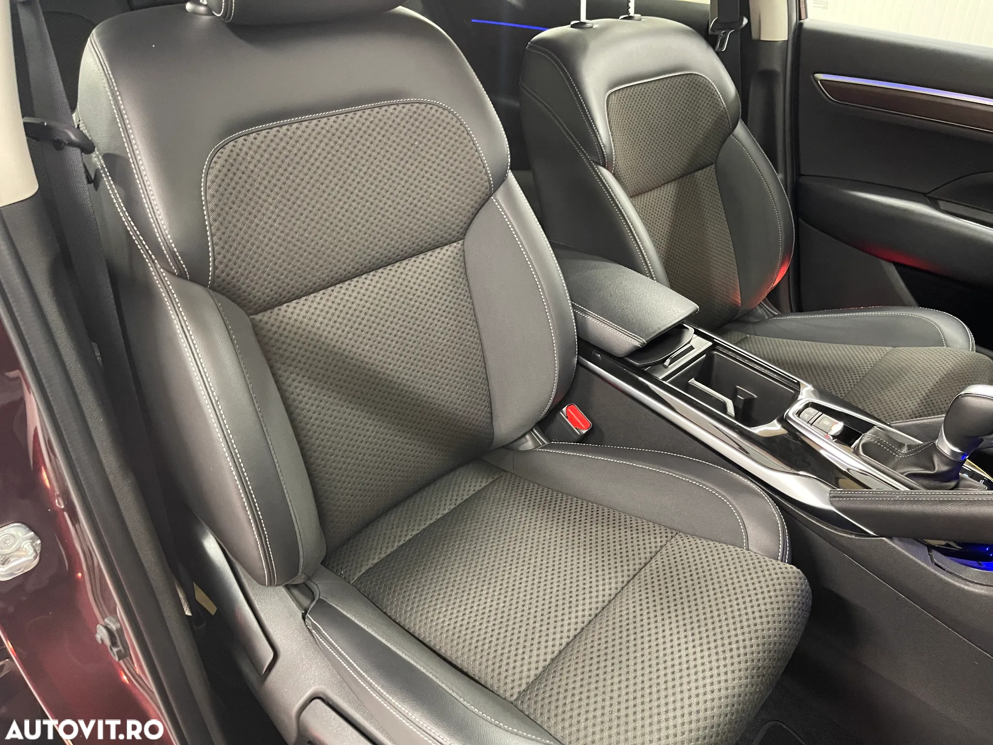 Renault Koleos BLUE dCi X-Tronic 4WD Intens - 10