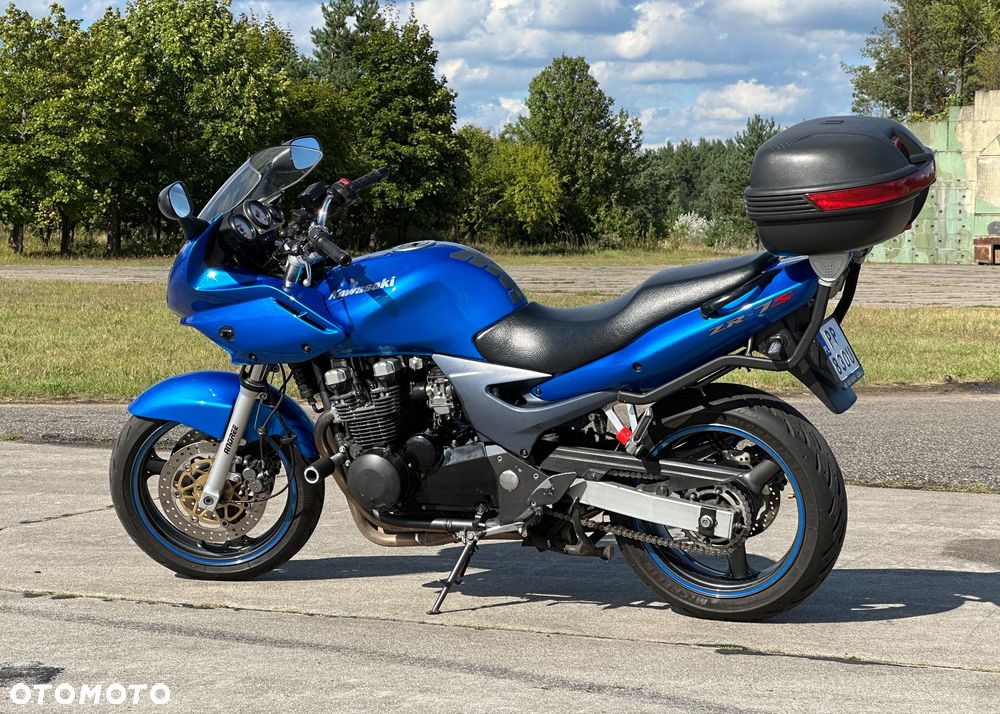 Kawasaki ZR - 4