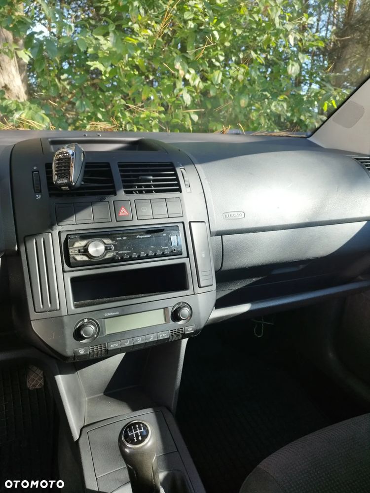 Volkswagen Polo - 6
