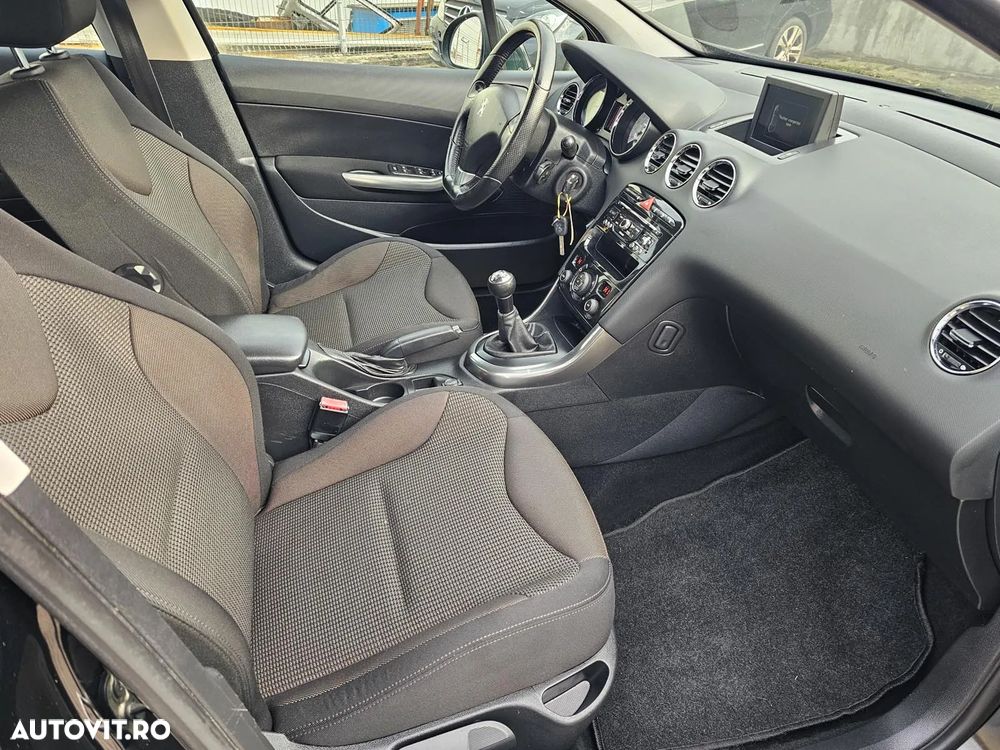 Peugeot 308 120 VTi Style - 12